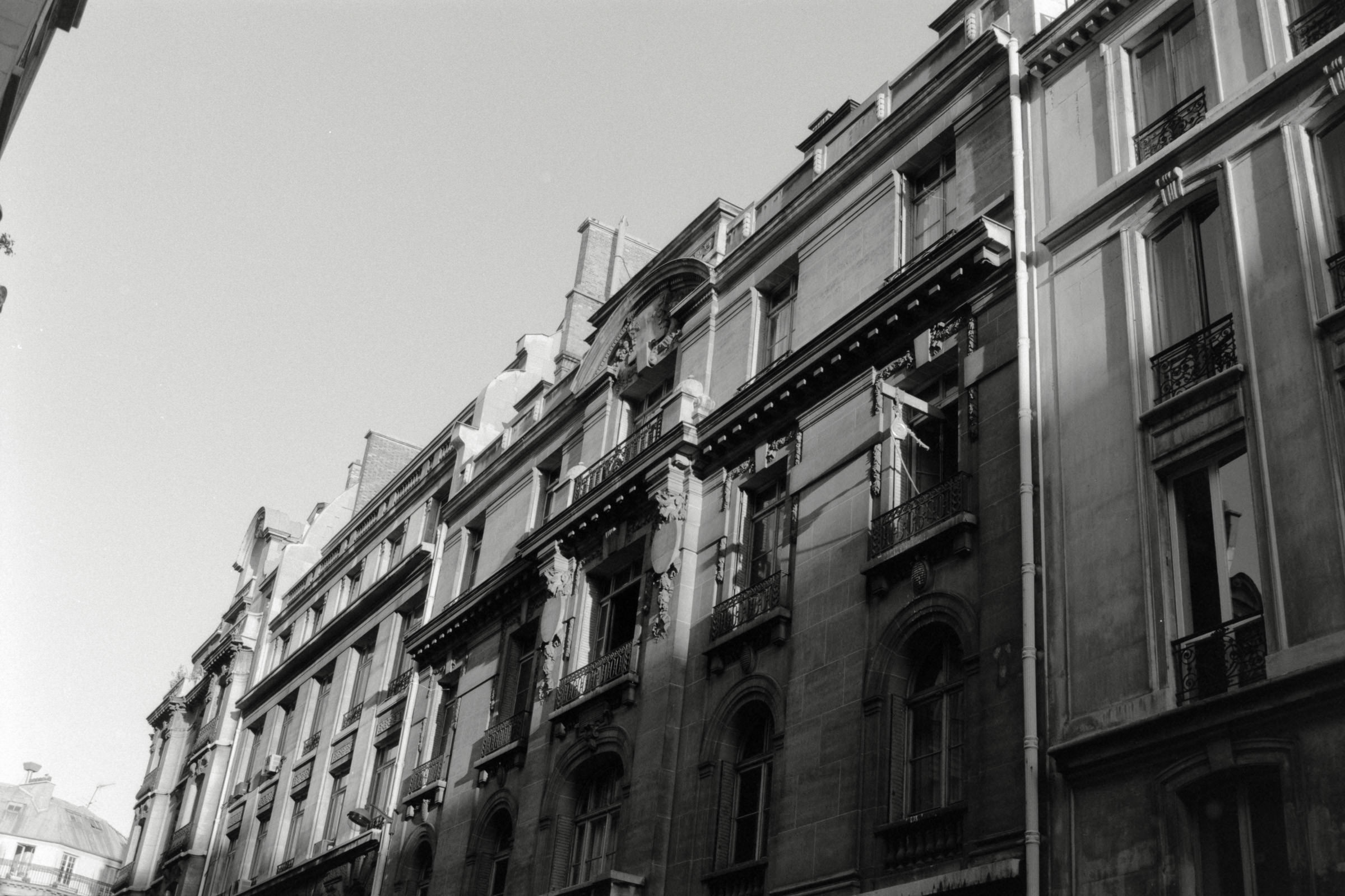 AHP F1990 09 003 sc250506 img30 NLP